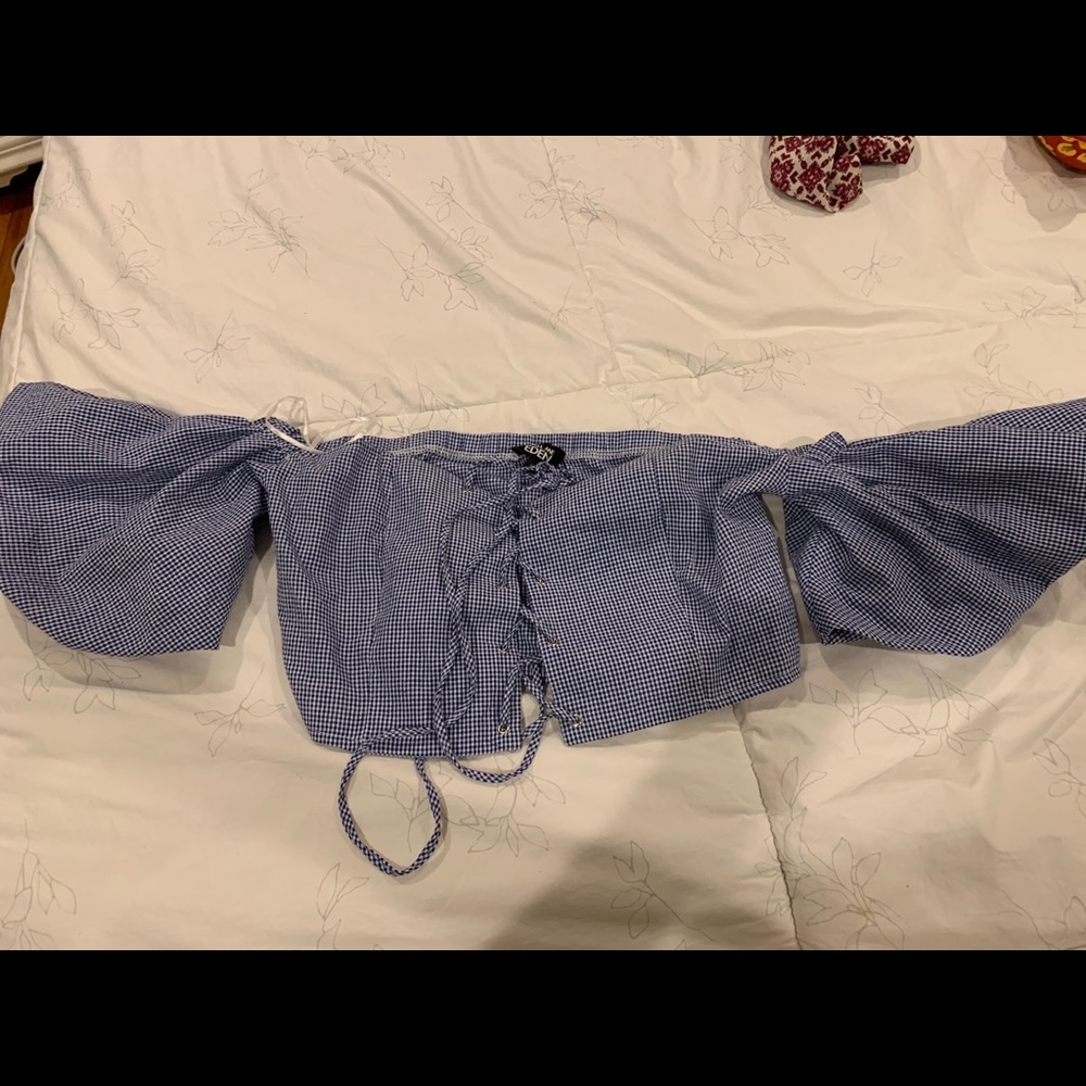 Top - Picture 2 of 3